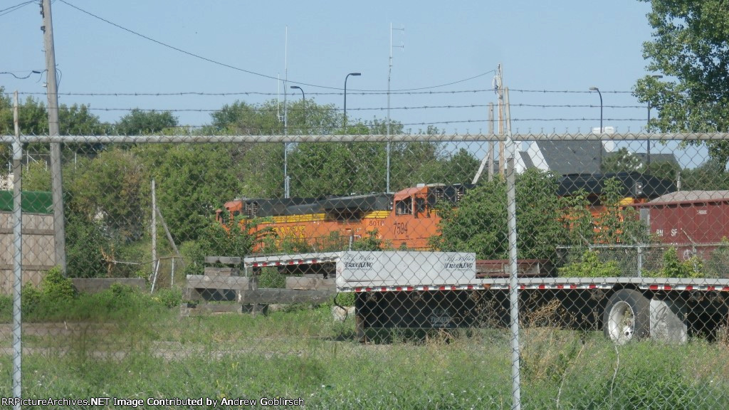 BNSF 5010 & 7594